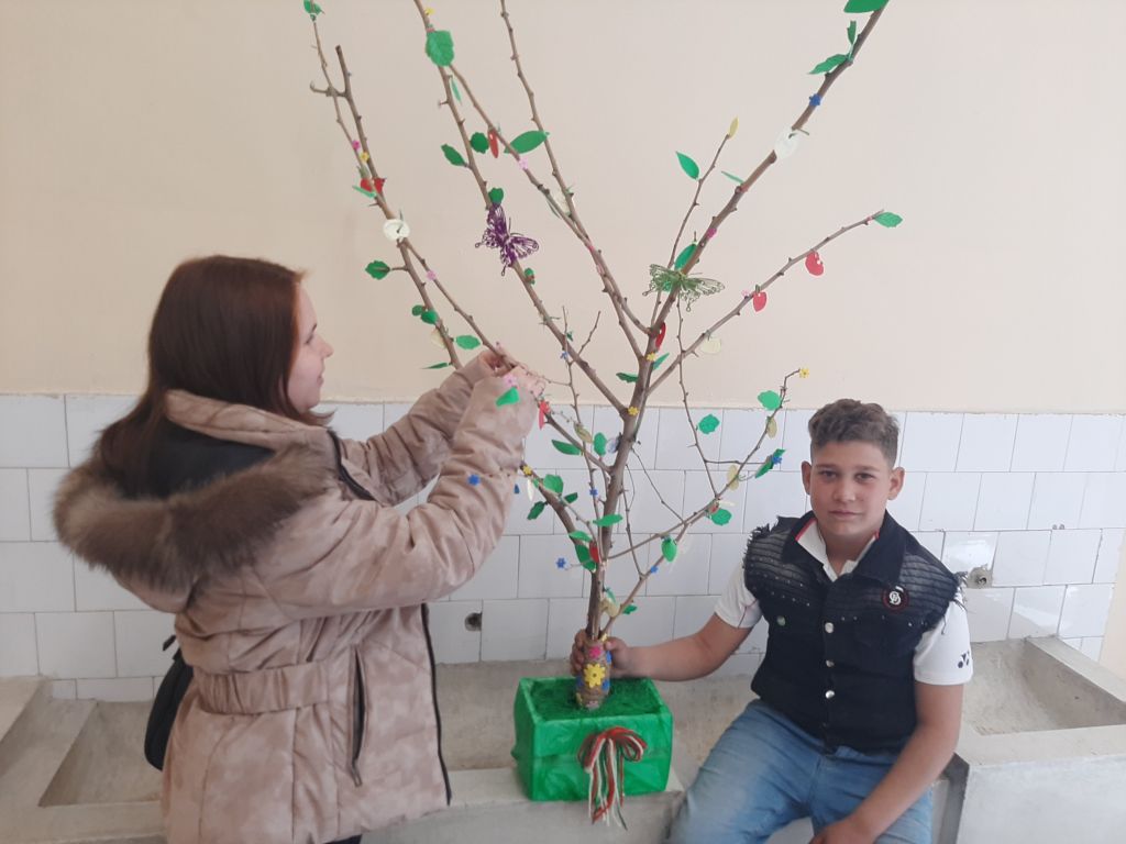 Дърво на търпението и добрата дума в ОУ "Юрий Гагарин" - Сливен 5